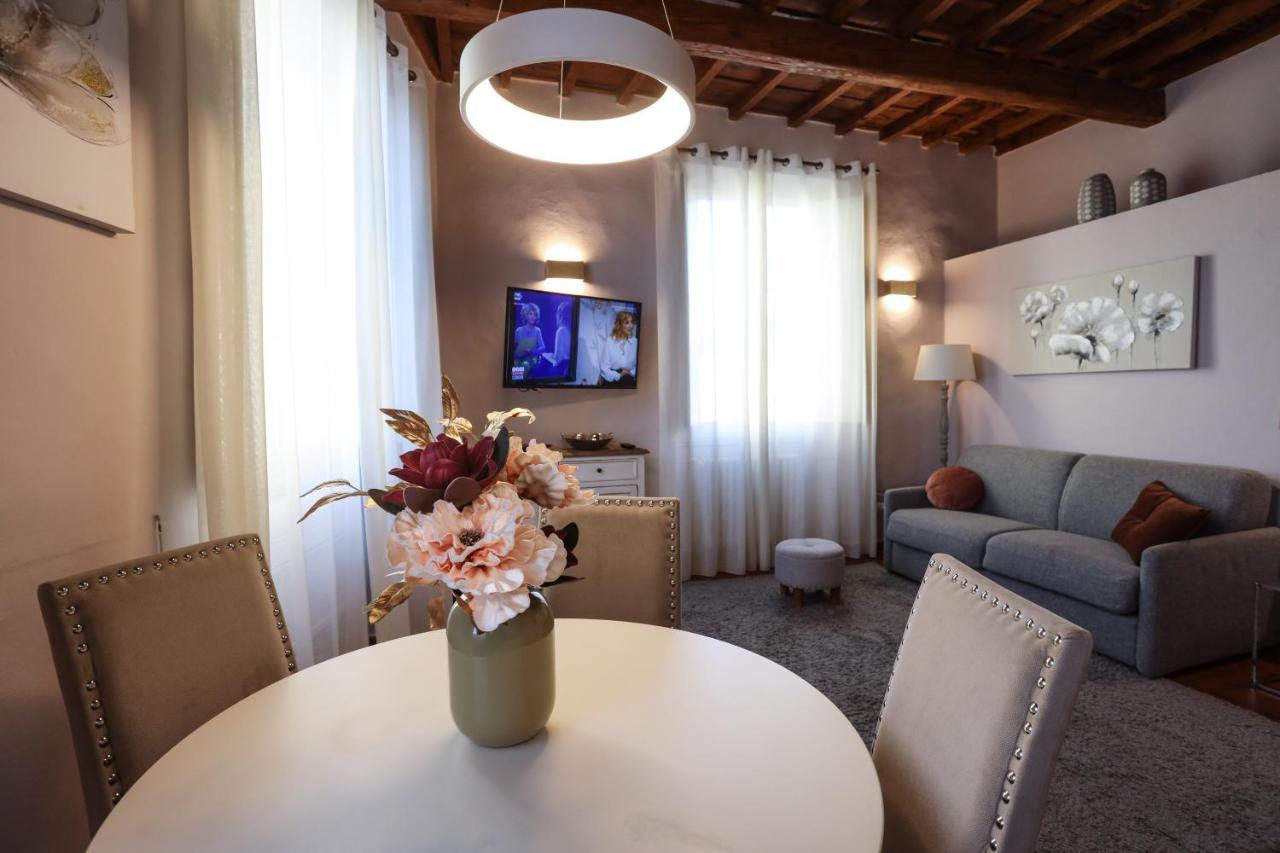 Santo Spirito - Elegante In Pieno Centro Apartment Florenz